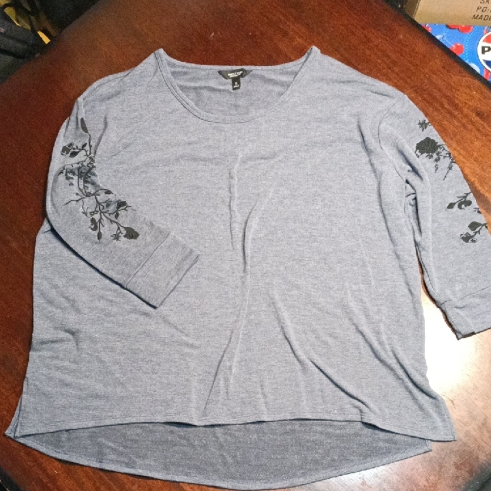 Simply Vera Vera Wang Heather Grey Long Sleeve Top with Black Floral Sleeves